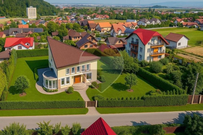 Casă individuală cu 10 camere cu Piscina în Bunloc