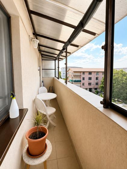 Apartament cu 3 camere decomandat, mobilat în Berceni