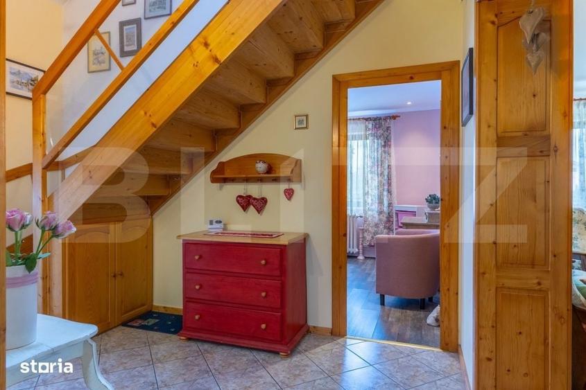 Casă cu 4 camere în Remetea