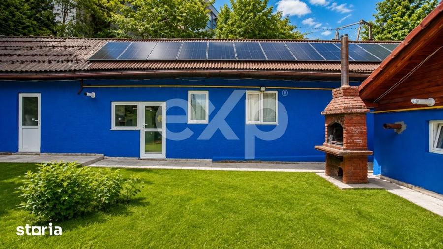 Casă cu 9 camere cu Teren 1766 Mp în Central