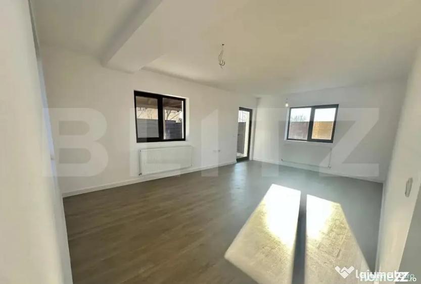 Casă cu 4 camere cu Teren 400 Mp în Central