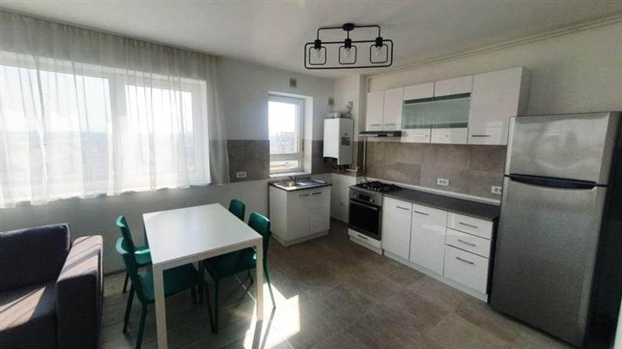 Apartament cu 2 camere decomandat, mobilat în Tractorul