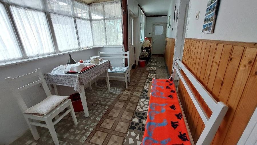 Casă cu 2 camere cu Teren 1292 Mp în Tormac