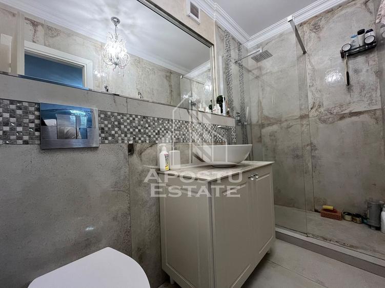 Apartament cu 3 camere semidecomandat, mobilat în UTA