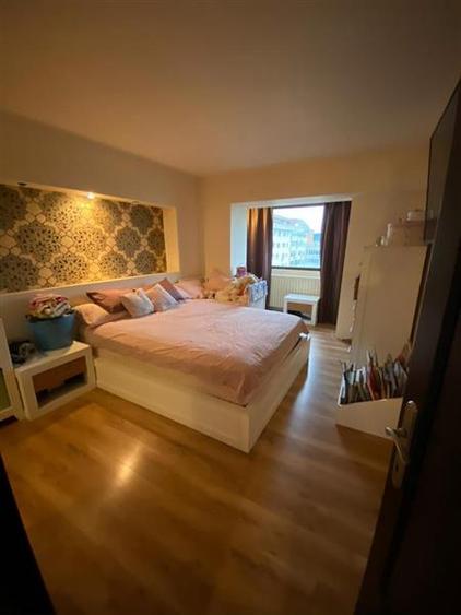 Apartament cu 4 camere decomandat în Gară