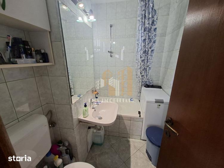 Apartament cu 3 camere semidecomandat, mobilat în Astra