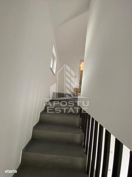 Casă cu 3 camere în Remetea Mare