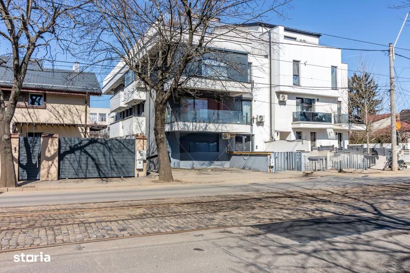 Apartament cu 3 camere, mobilat în Dămăroaia