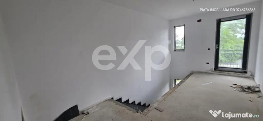 Casă cu 4 camere cu Teren 250 Mp în Matraca