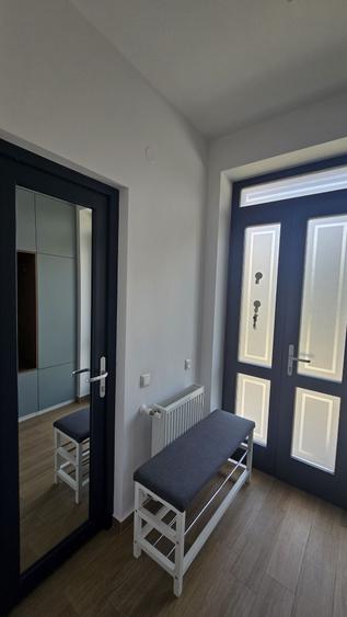 Casă cu 4 camere în Lacu