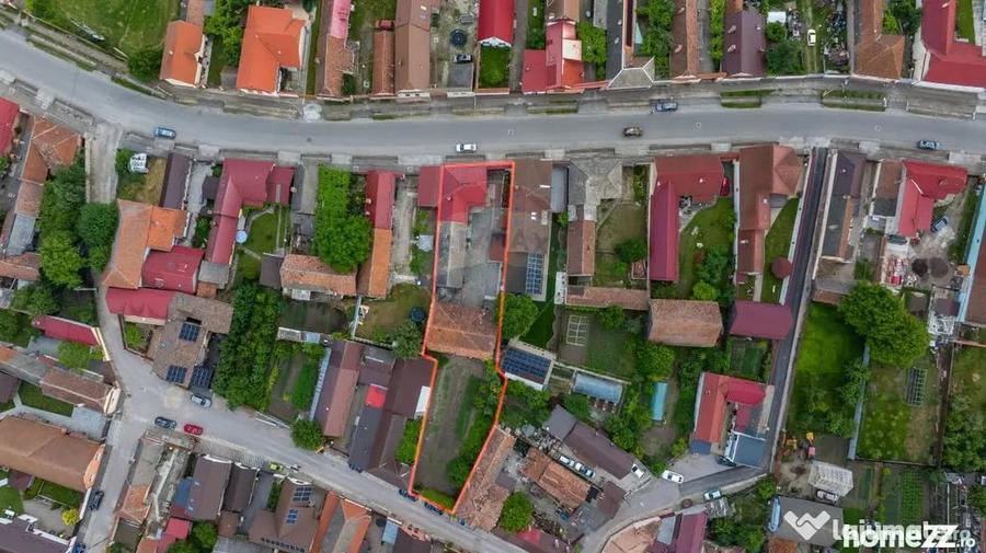 Casă cu 4 camere cu Teren 1004 Mp în Hărman