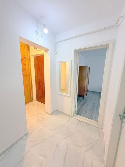 Apartament cu 2 camere decomandat în Est