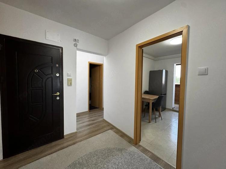 Apartament cu 3 camere decomandat în Circumvalațiunii