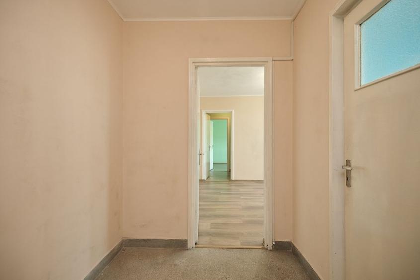 Apartament cu 2 camere semidecomandat în Teilor