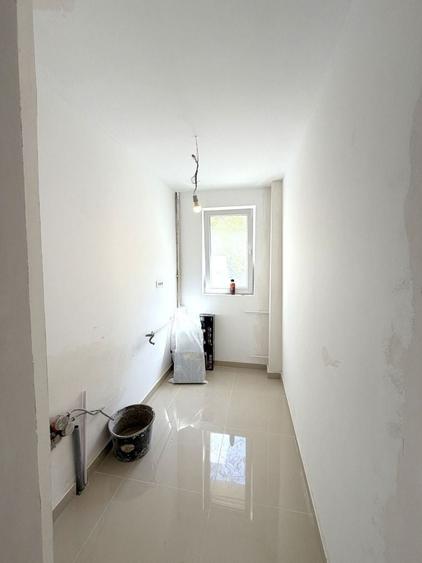 Apartament cu 2 camere decomandat, mobilat în Lacul Tei