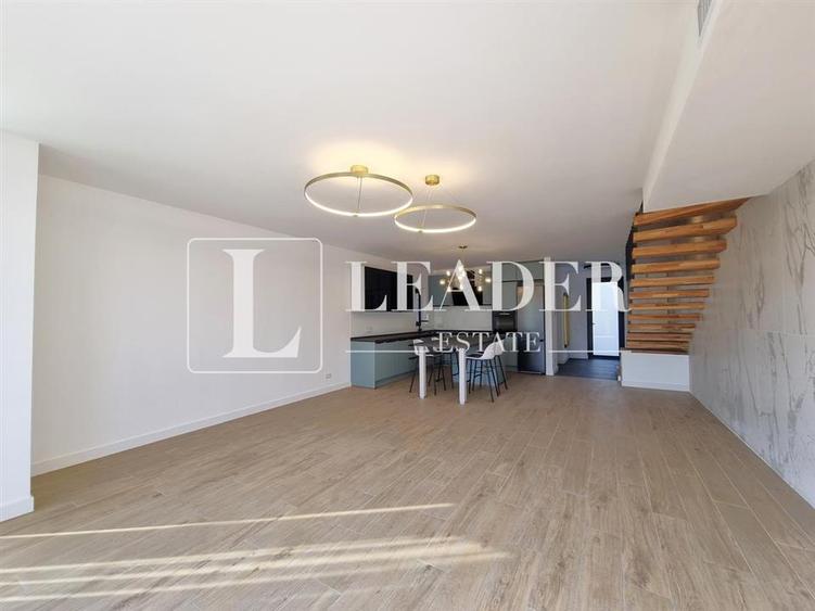 Duplex cu 5 camere cu Teren 220 Mp în Pipera