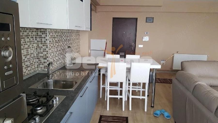 Apartament cu 2 camere decomandat, mobilat în Central