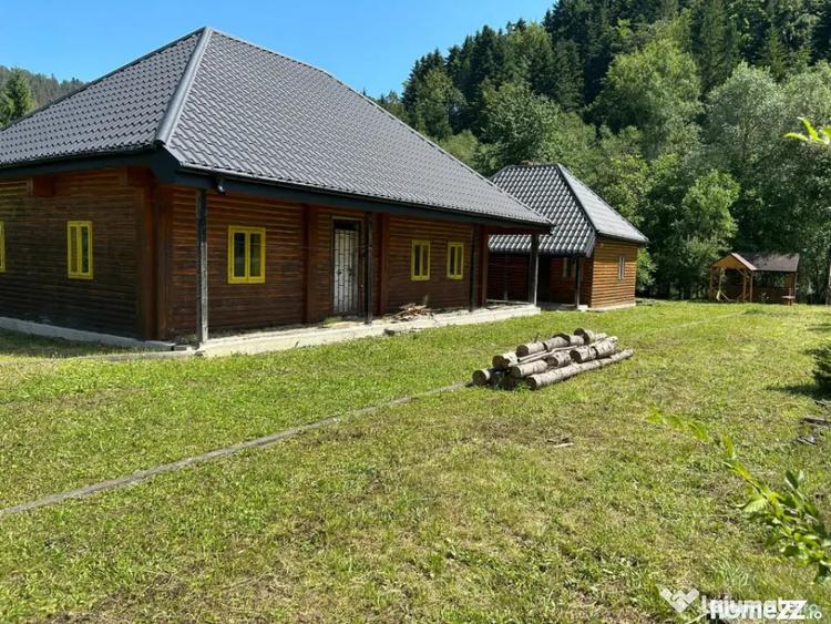 Casă cu 5 camere cu Teren 1250 Mp în Marginea