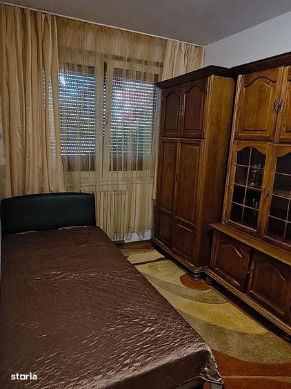 Chirie apartament 3 camere Cosbuc, zona Scoala Nicolae Iorga - 1