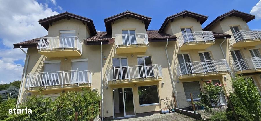 Casă cu 4 camere în Calea București