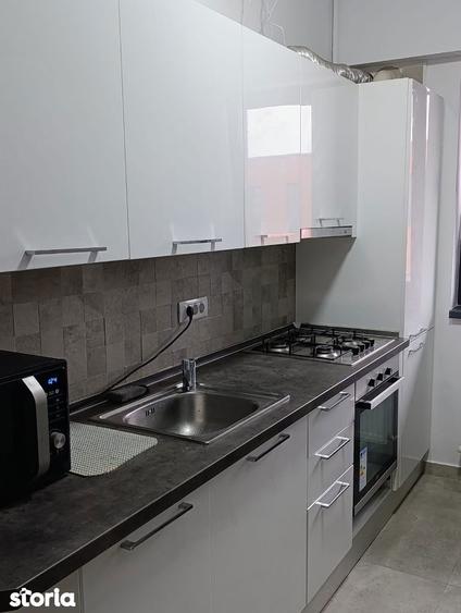 Apartament cu 2 camere decomandat în Militari