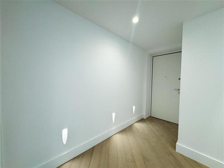 Apartament cu 3 camere decomandat în Iancu Nicolae
