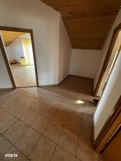 Casă cu 8 camere cu Teren 352 Mp în Ultracentral