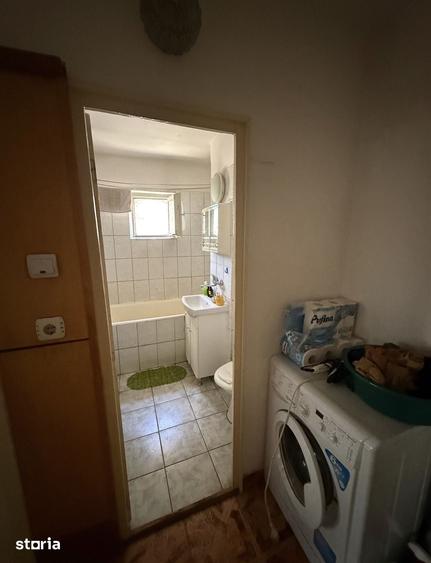 Apartament cu 3 camere decomandat în Micro 17
