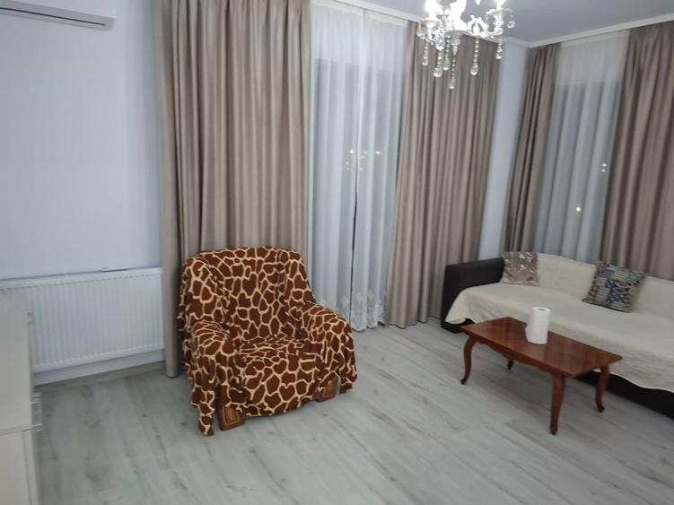 INCHIRIEZ APARTAMENT LUX - 4