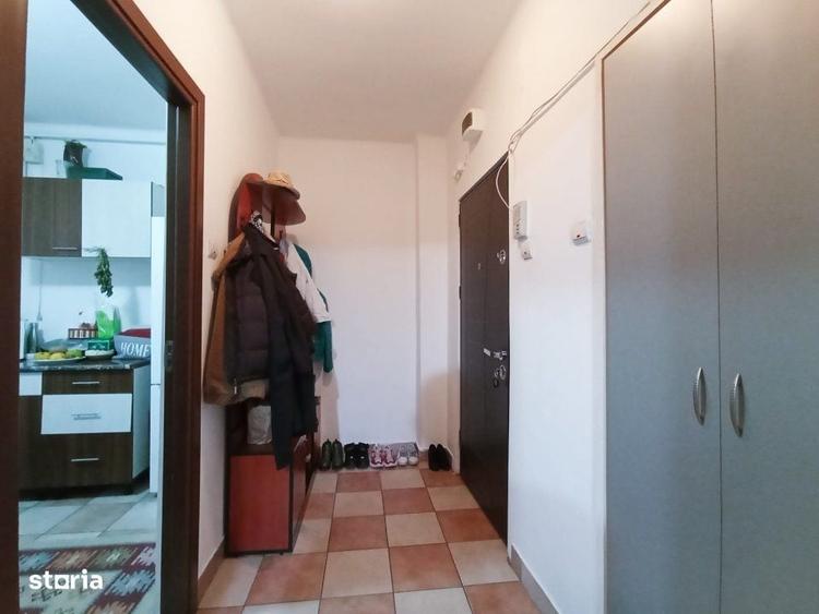 Apartament cu 2 camere semidecomandat în Horea