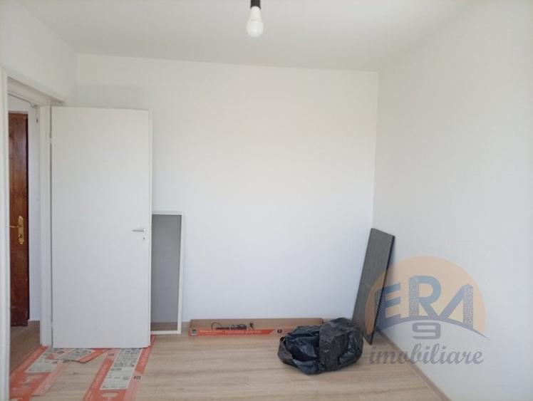 Garsonieră decomandată în Rogerius