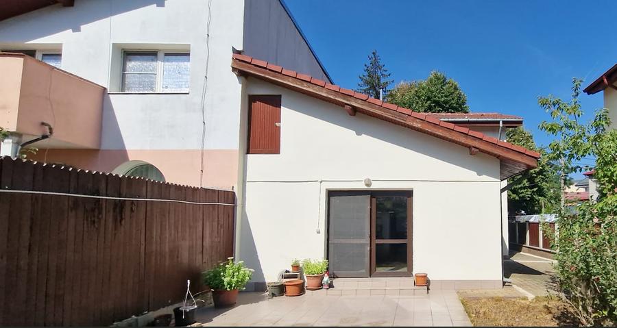 Casă individuală cu 3 camere cu Canalizare în Bucureștii Noi