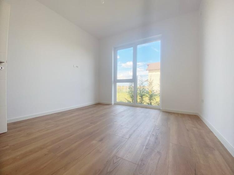 Duplex cu 3 camere cu Teren 300 Mp în Dumbrăvița