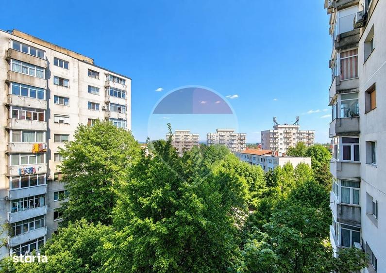 Apartament cu 3 camere decomandat în Central