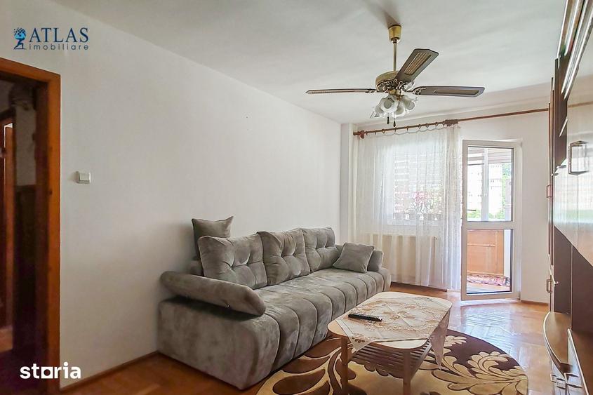 Apartament cu 3 camere decomandat în Valea Cetății
