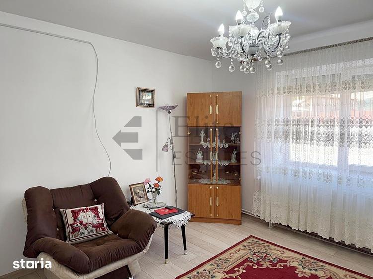 Casă cu Teren 1813 Mp în Tinca