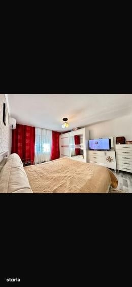 Casă cu 4 camere cu Teren 200 Mp în Central