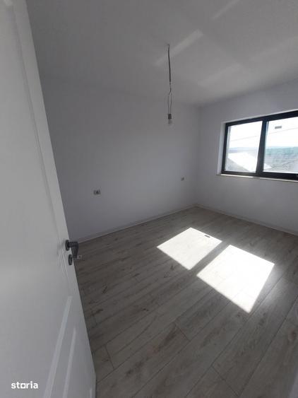 Casă cu 3 camere în Hlincea