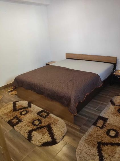 Proprietar inchiriez apartament 2 camere - 4