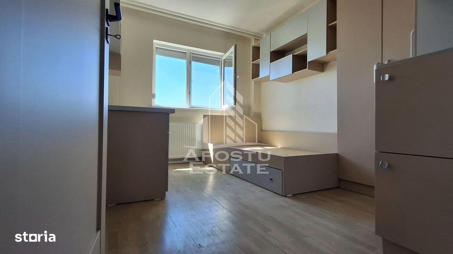 Apartament 4 camere Renovat integral Etaj 5/6 - 13