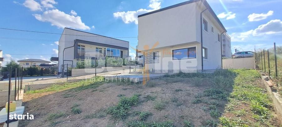 Casă cu 4 camere în Rediu