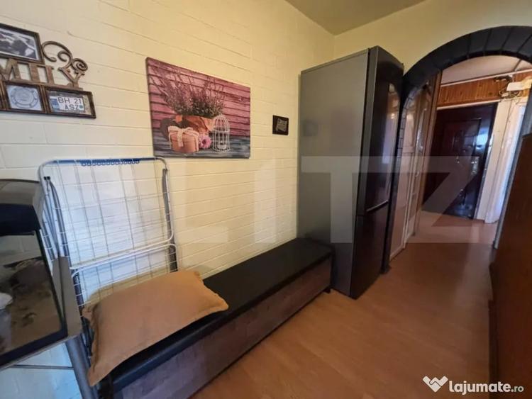 Apartament cu 3 camere decomandat în Decebal