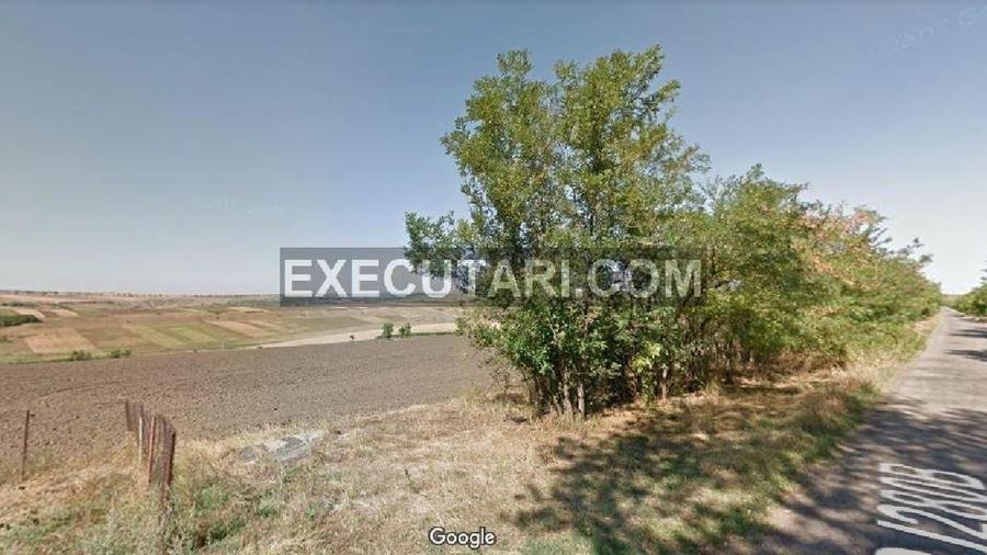 Teren agricol intravilan de 40000 mp, în Central