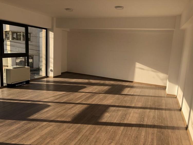 Spațiu comercial, de 40 mp, în Central