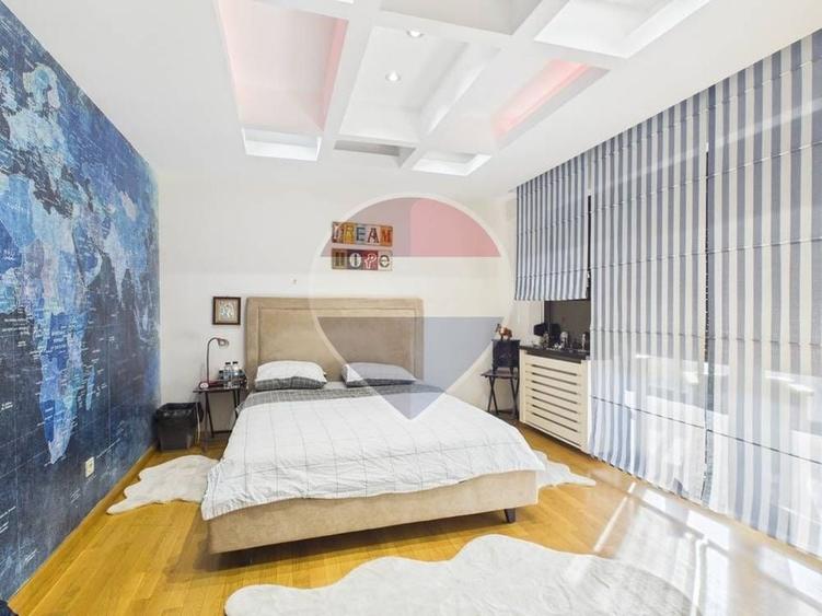 Penthouse cu 7 camere, mobilat în Periferie