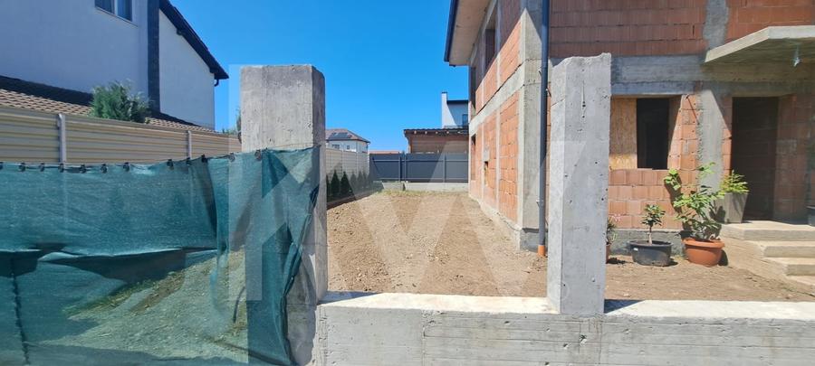 Duplex cu 4 camere cu Canalizare în Șelimbăr