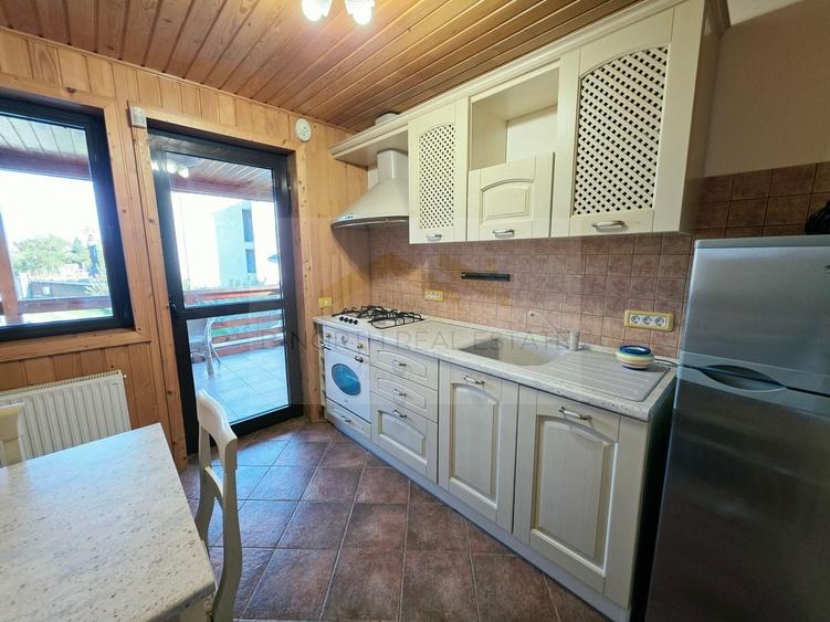 Casă individuală cu 6 camere cu Canalizare în Snagov