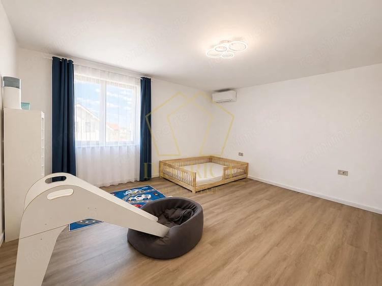 Casă cu 5 camere cu Teren 605 Mp în Giarmata