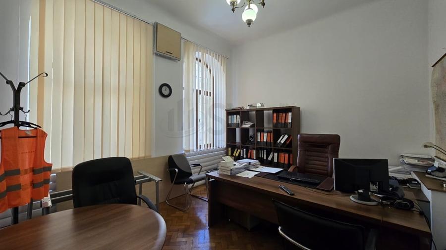 Spațiu comercial, de 200 mp, în Cișmigiu