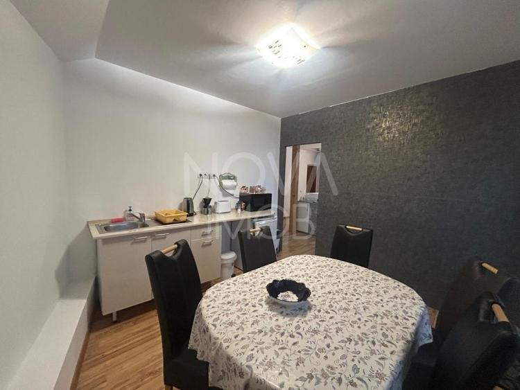 Casă individuală cu 7 camere cu Canalizare în Terezian